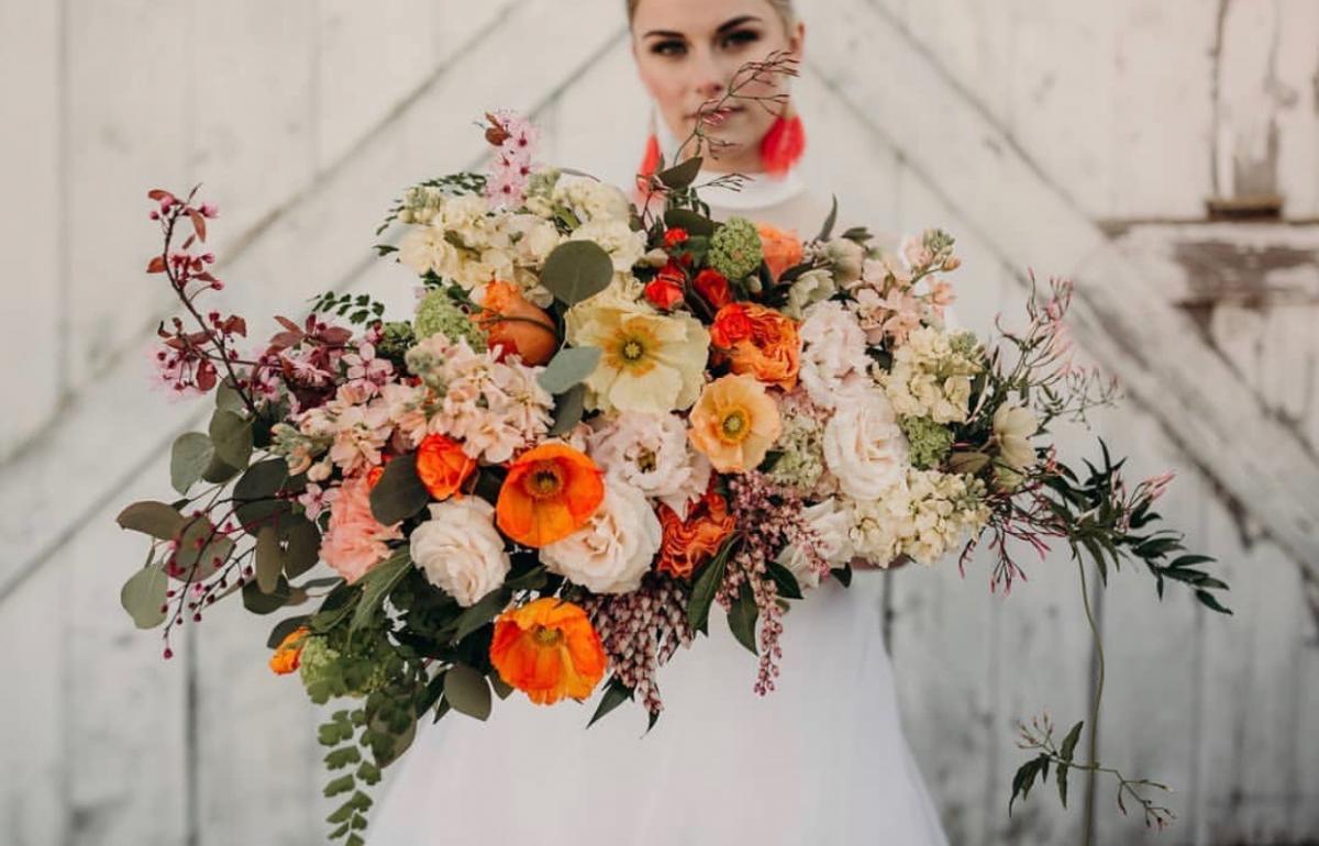 Florals by Colibri Blooms, Photo by CarleyJayne Photography